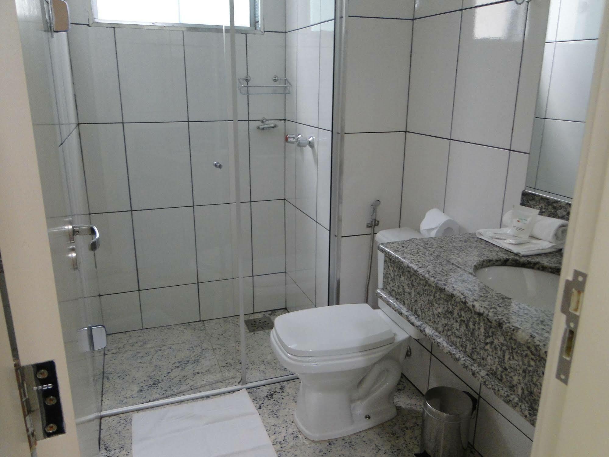 Hotel Flor De Minas Uberaba Kültér fotó